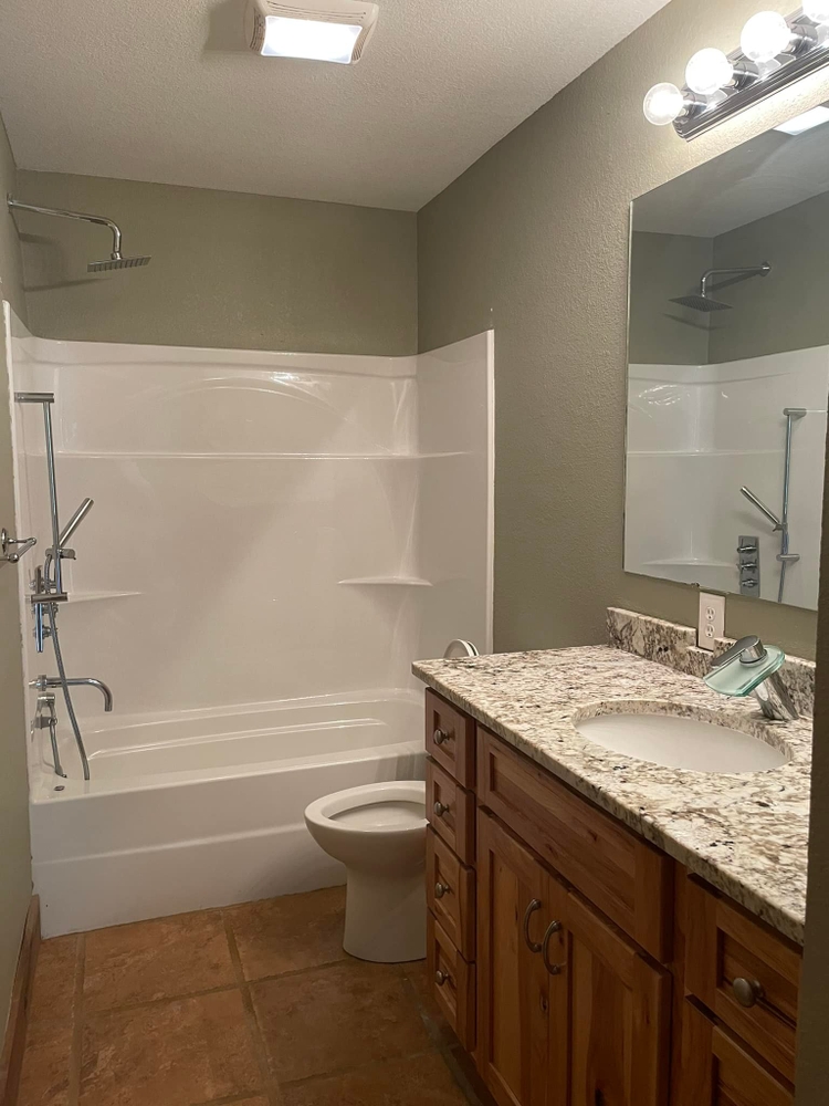 Bathroom Cleaning for Sixth Scent Cleaning in Anderson, SC