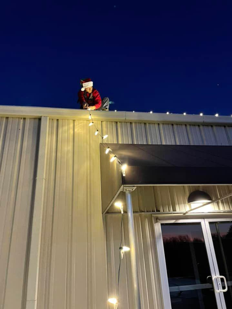 Residential Christmas Light Installation for Indiana Christmas Light Installers	 in Eaton, IN
