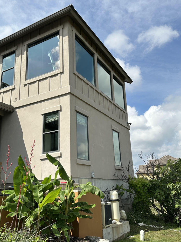 Residential Window Cleaning for Patriot Window Cleaning LLC in Canyon Lake, TX