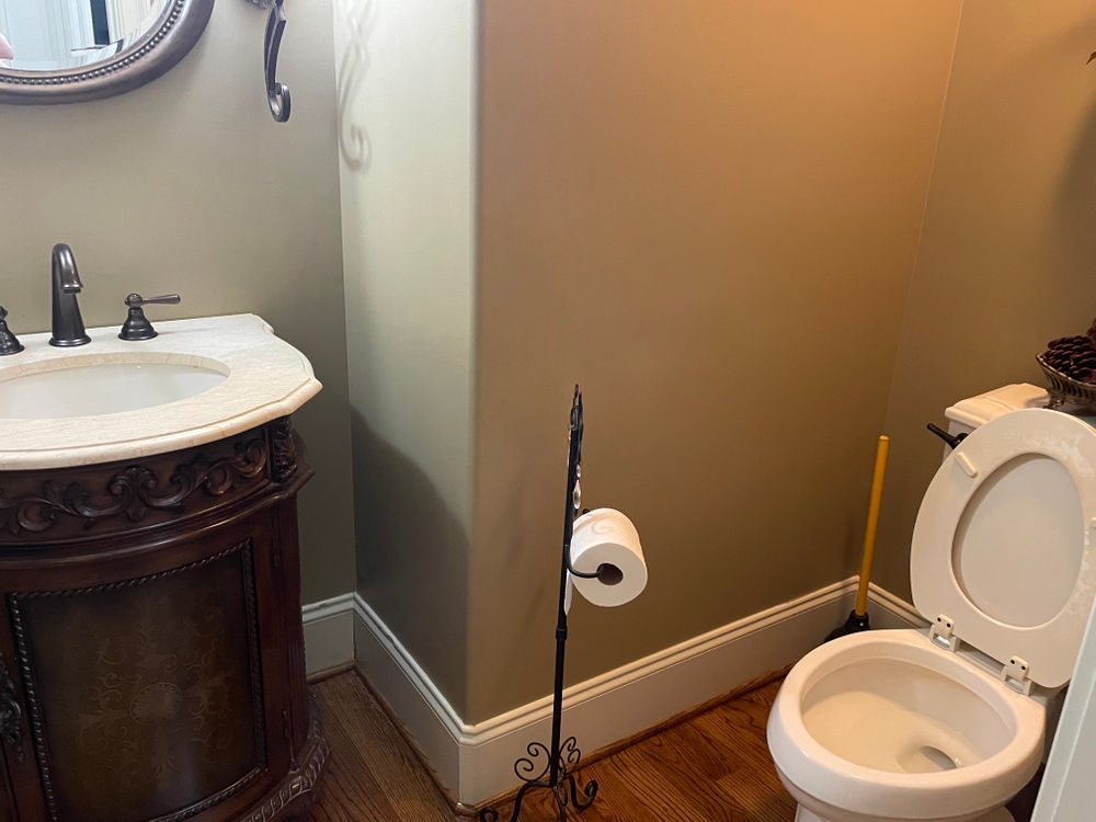 Bathroom Cleaning for Sixth Scent Cleaning in Anderson, SC