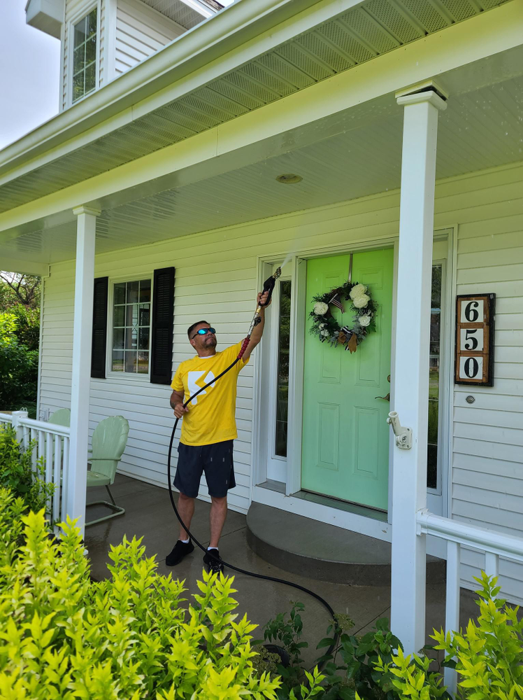 All Photos for Paneless Window Cleaning LLC in Iowa City, IA