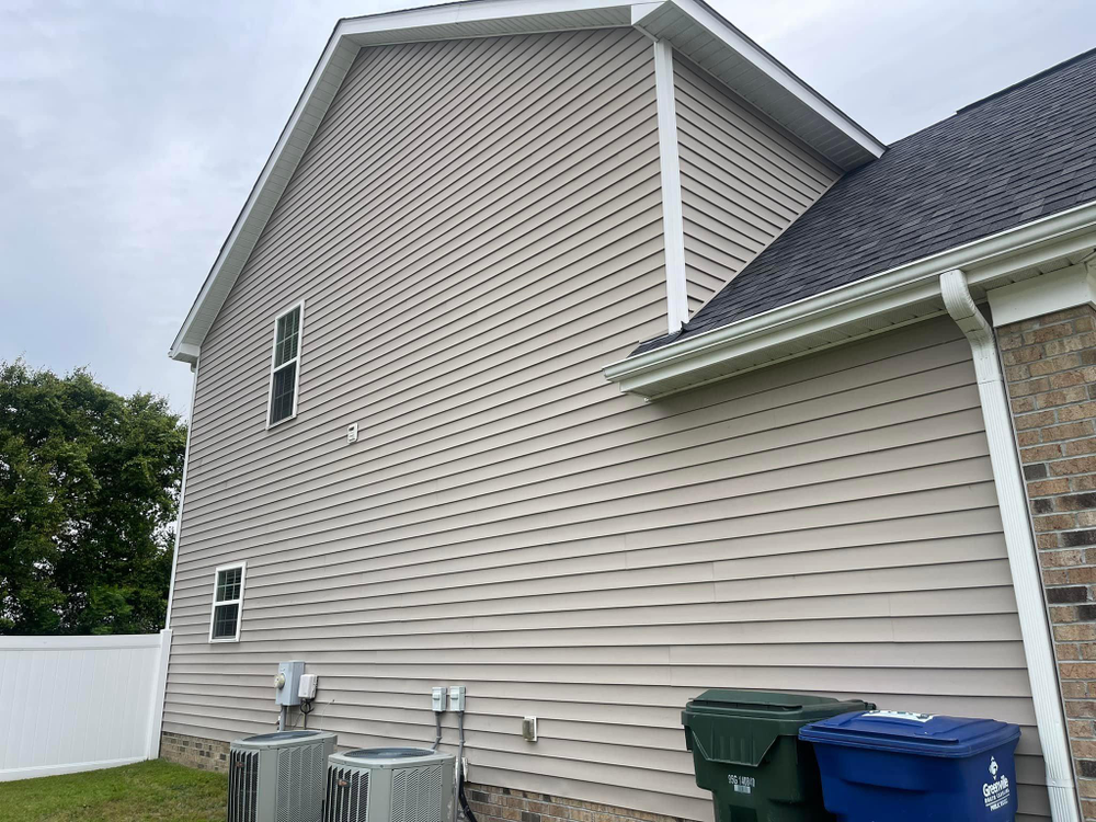 Home Softwash for Sabre's Edge Pressure Washing in Greenville, NC