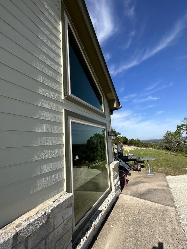 Residential Window Cleaning for Patriot Window Cleaning LLC in Canyon Lake, TX