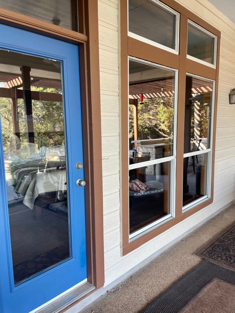 Residential Window Cleaning for Patriot Window Cleaning LLC in Canyon Lake, TX