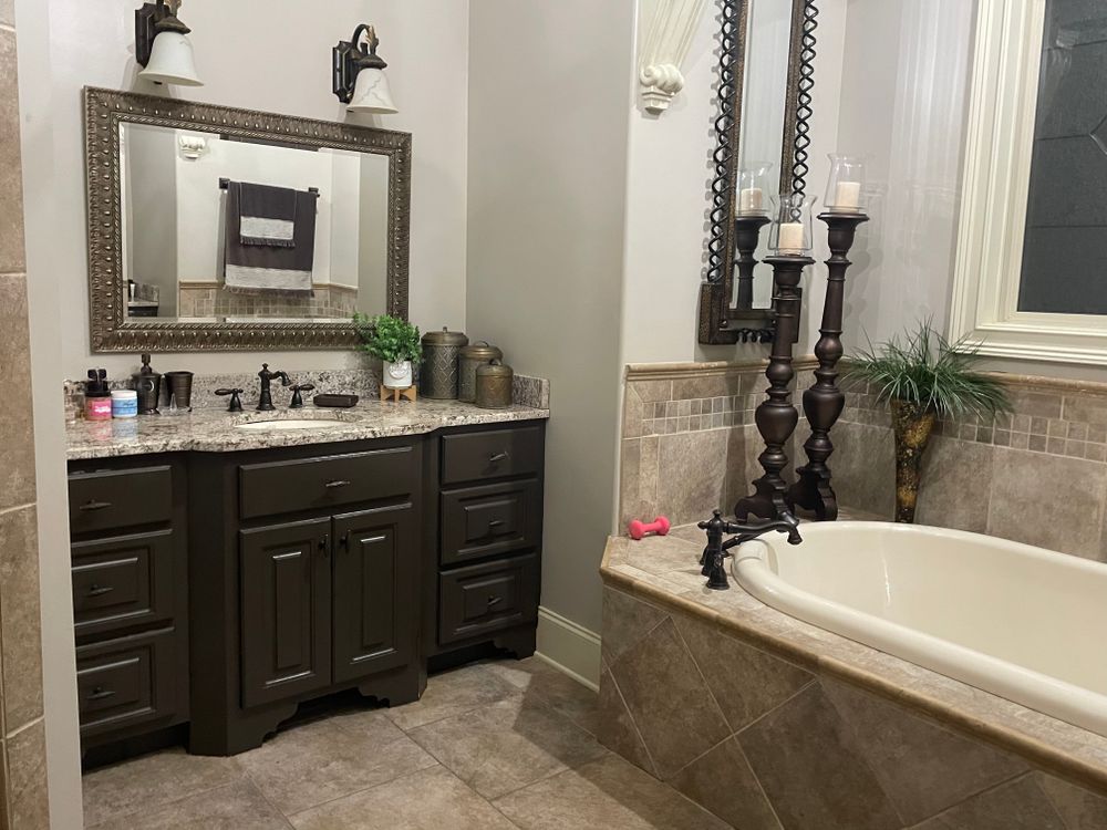 Bathroom Cleaning for Sixth Scent Cleaning in Anderson, SC