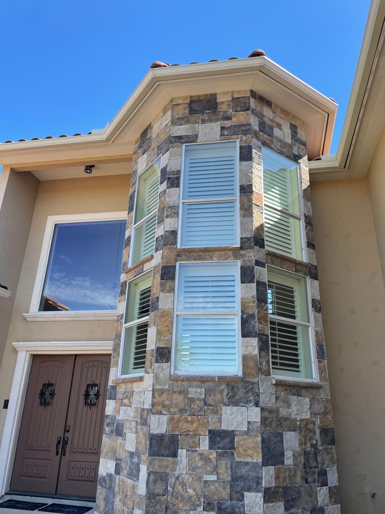 Residential Window Cleaning for Patriot Window Cleaning LLC in Canyon Lake, TX