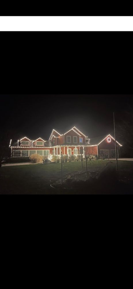 Residential Christmas Light Installation for Indiana Christmas Light Installers	 in Eaton, IN
