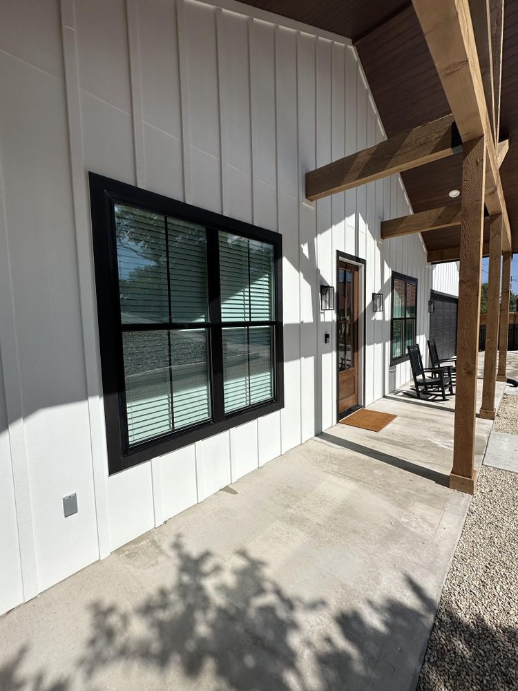 Residential Window Cleaning for Patriot Window Cleaning LLC in Canyon Lake, TX