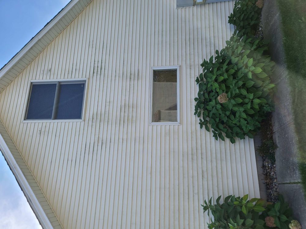 All Photos for Paneless Window Cleaning LLC in Iowa City, IA