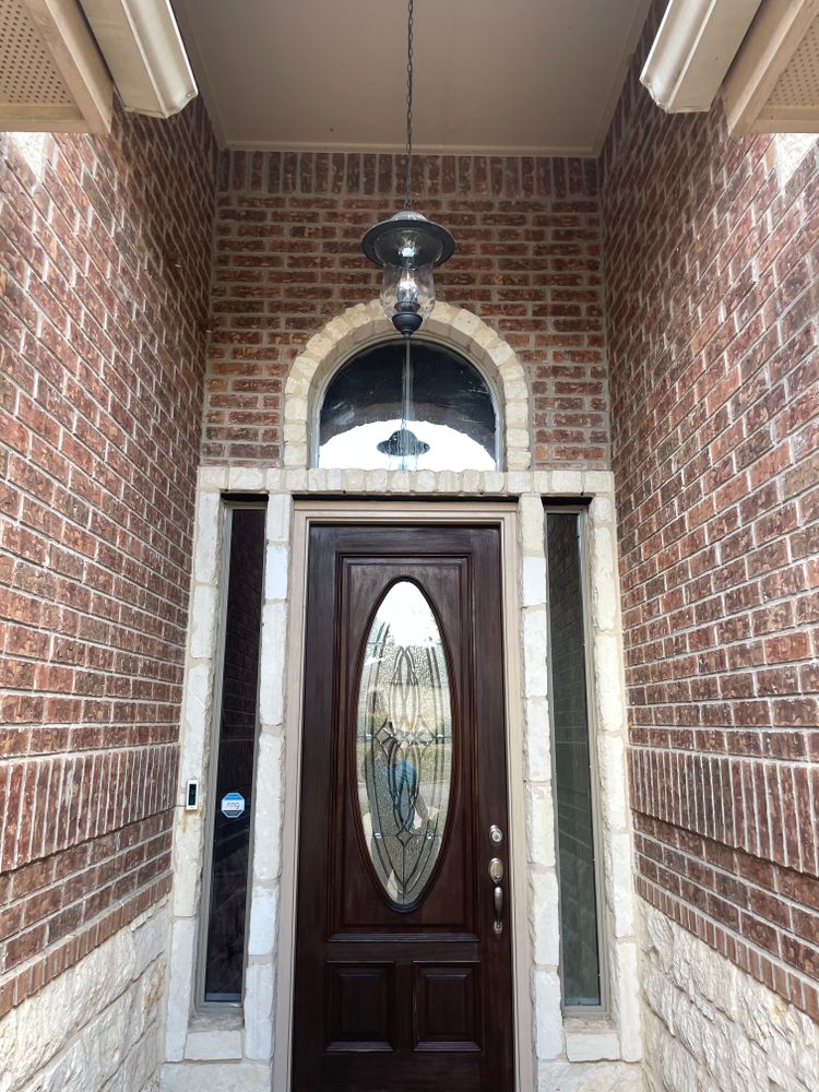 Residential Window Cleaning for Patriot Window Cleaning LLC in Canyon Lake, TX