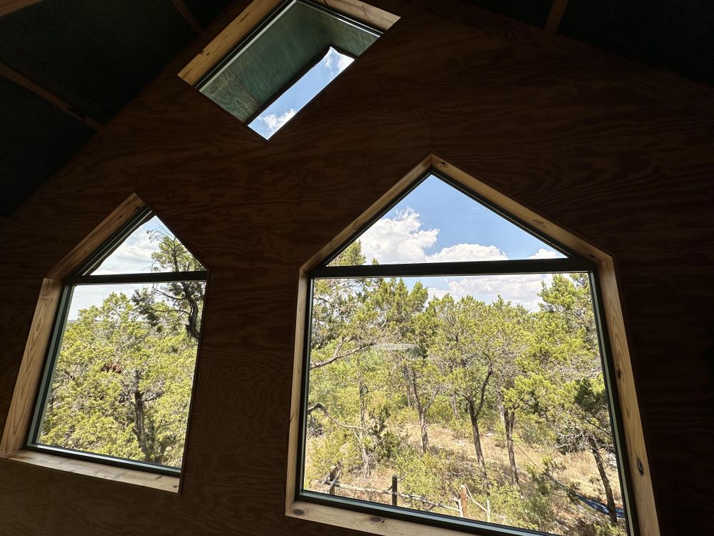 Residential Window Cleaning for Patriot Window Cleaning LLC in Canyon Lake, TX
