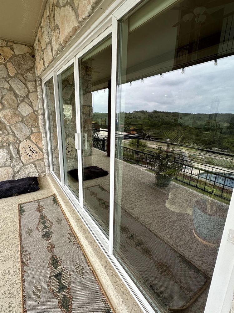 Residential Window Cleaning for Patriot Window Cleaning LLC in Canyon Lake, TX