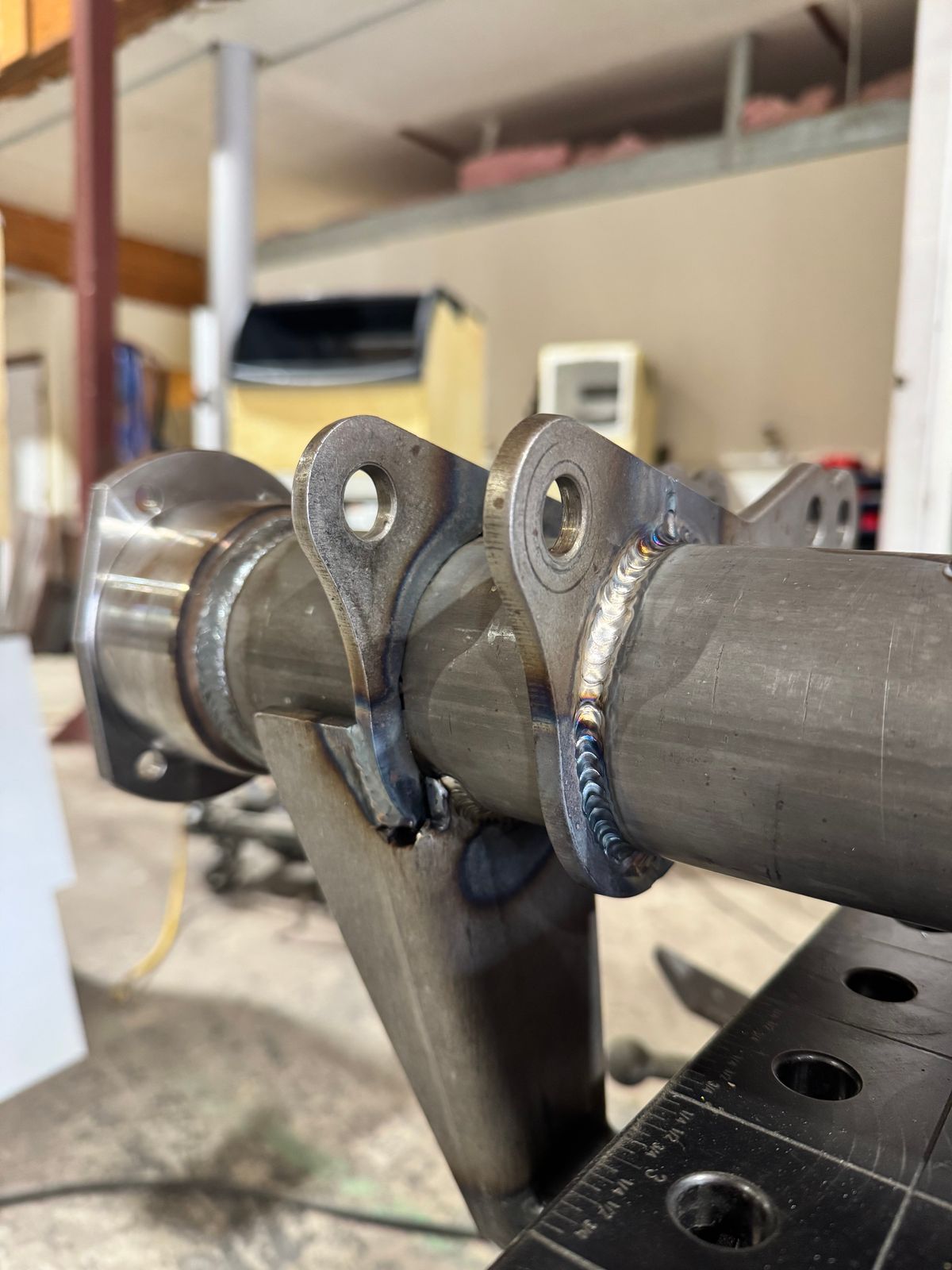 Stainless flange with lugs TIG welded