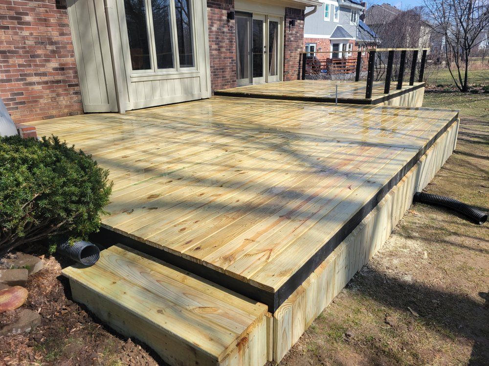 Two-tier wood deck