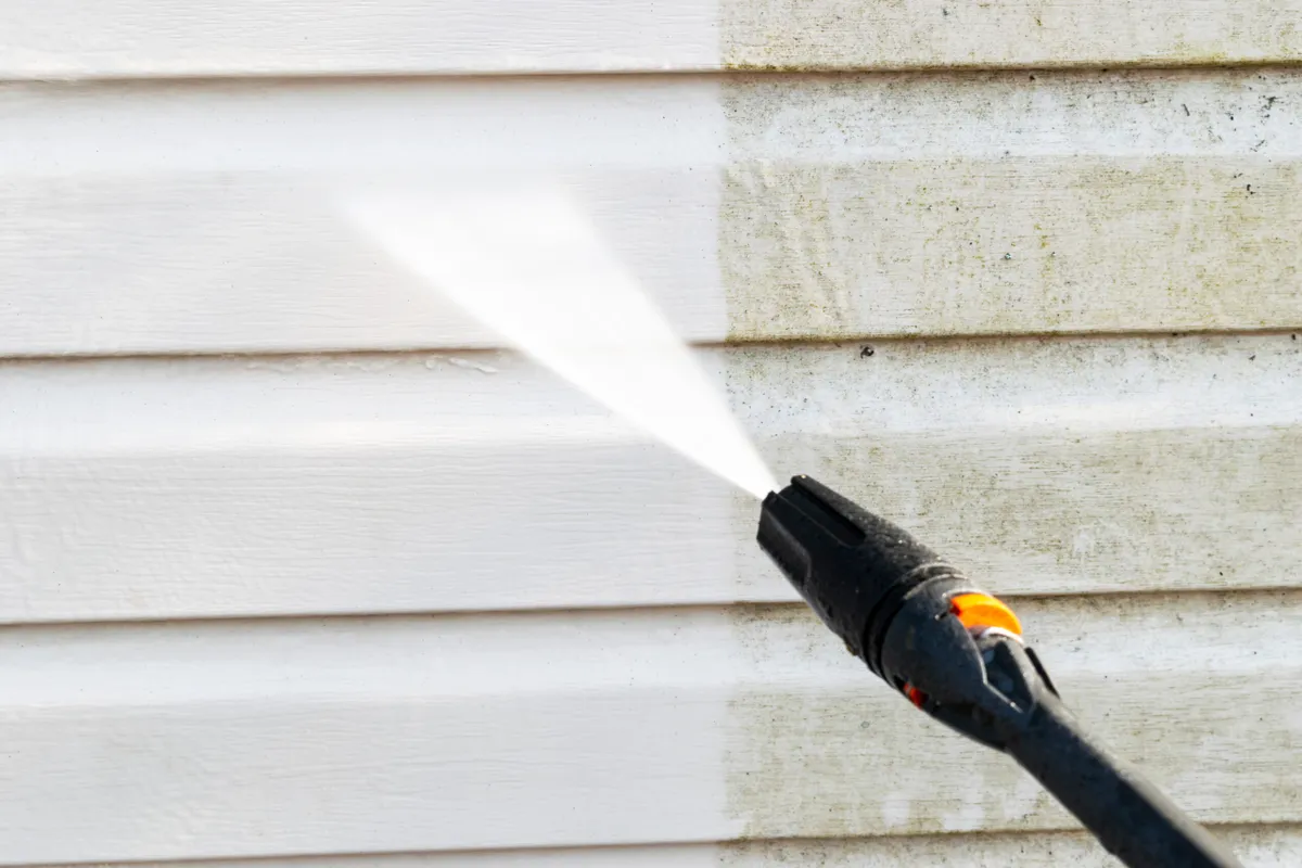 Pressure washing house siding