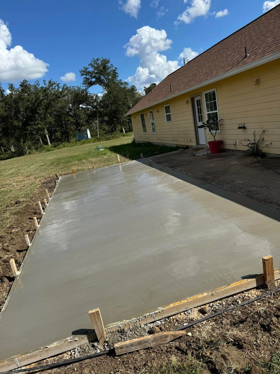 Concrete Slab Construction for Limon Pro Concrete in Manor, TX