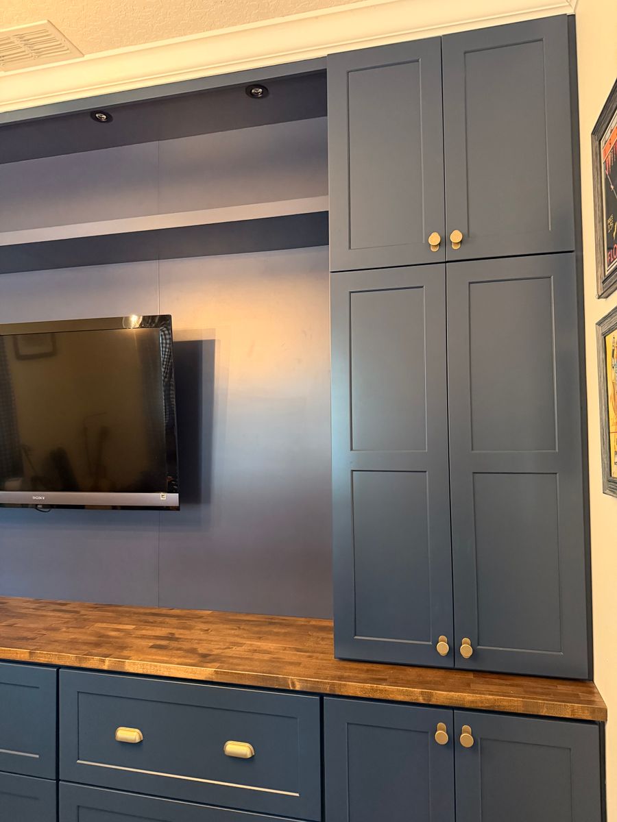 Built Ins for MJ'S TRIM INC. in Orlando, FL