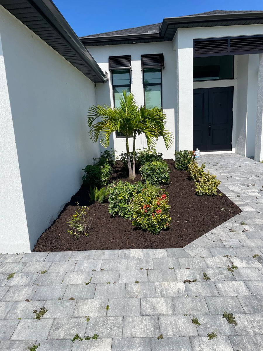 Mulch and rocks installation for BH Lawn and Landscape in Fort Myers, FL