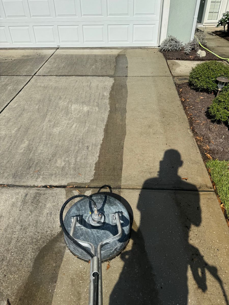 Driveway and Sidewalk Cleaning for Patriot Soft Wash LLC in Beaufort, SC