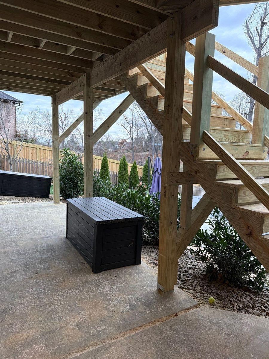 Handrails for Natural State Deck Builders in Pea Ridge, AR