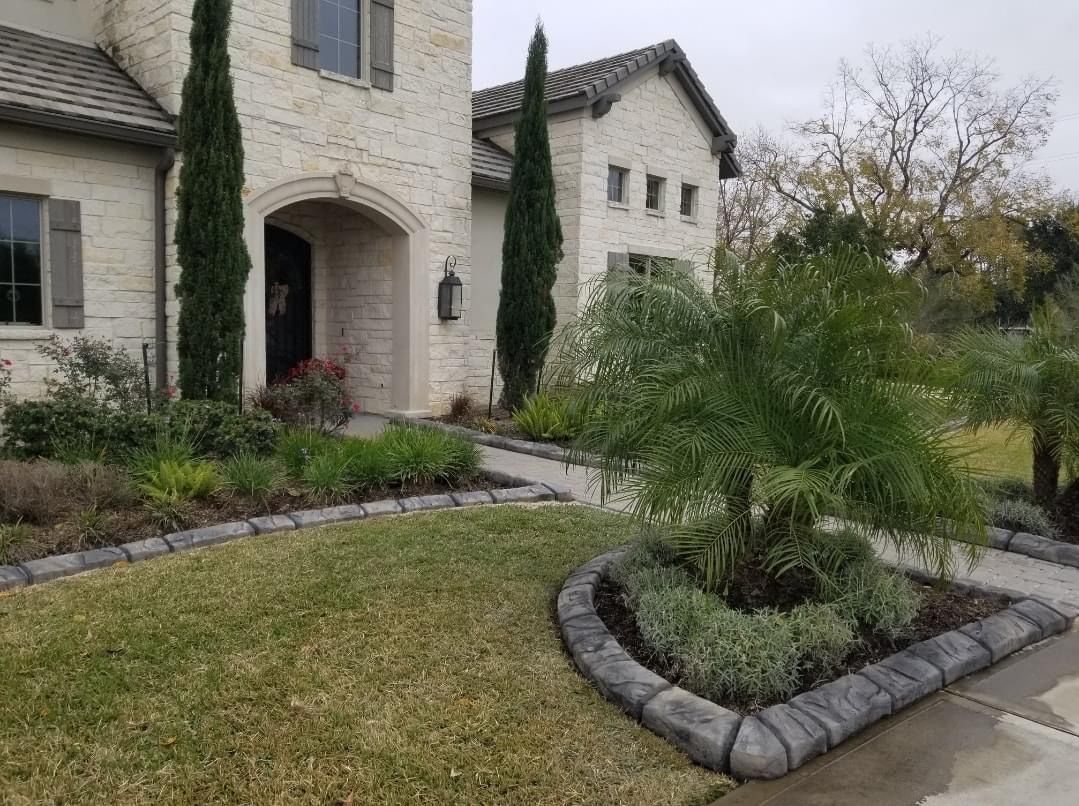 Landscaping for Texas Curb N Borders in Houston, TX