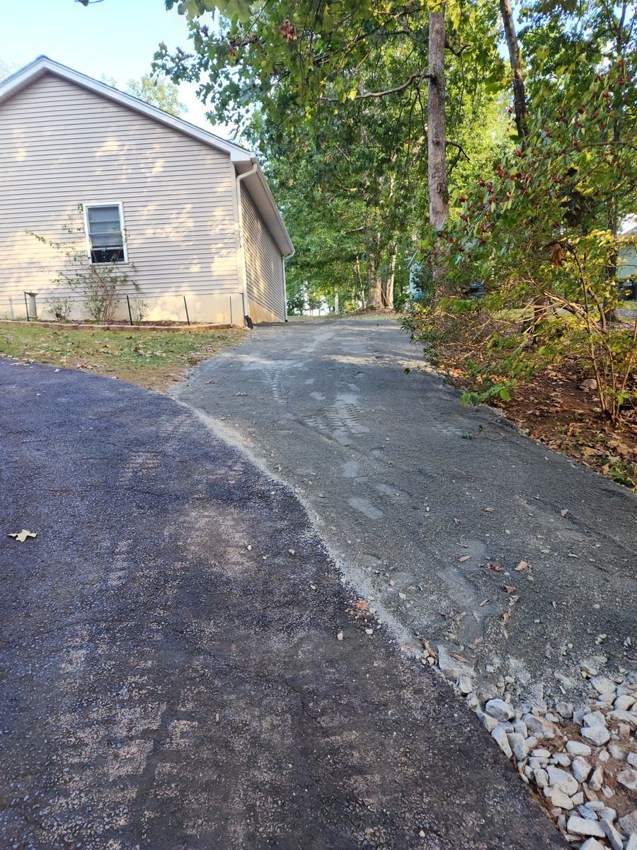 Driveway Design & Build for Lakeside Landscaping  in Gordonsville, VA