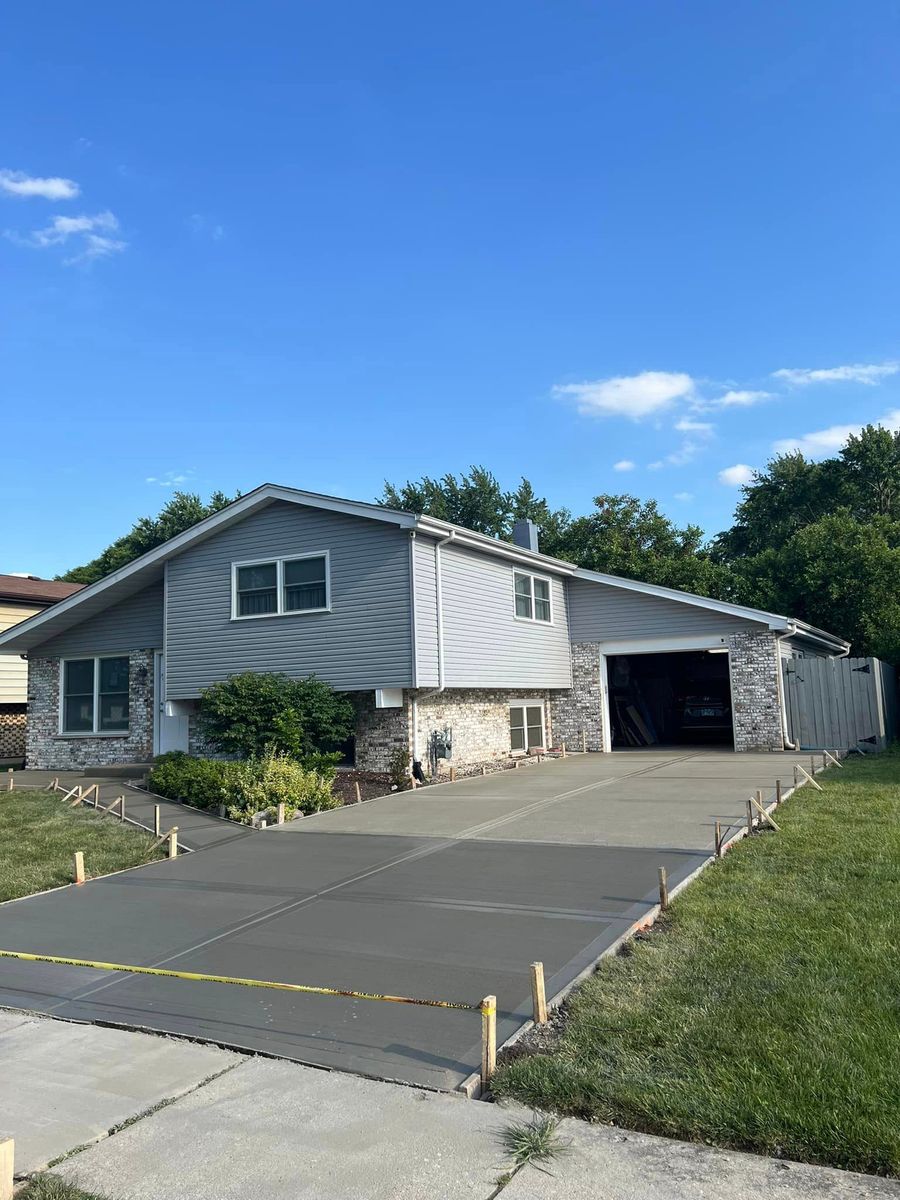 Concrete for Luna Dynasty Concrete in Chicago, IL