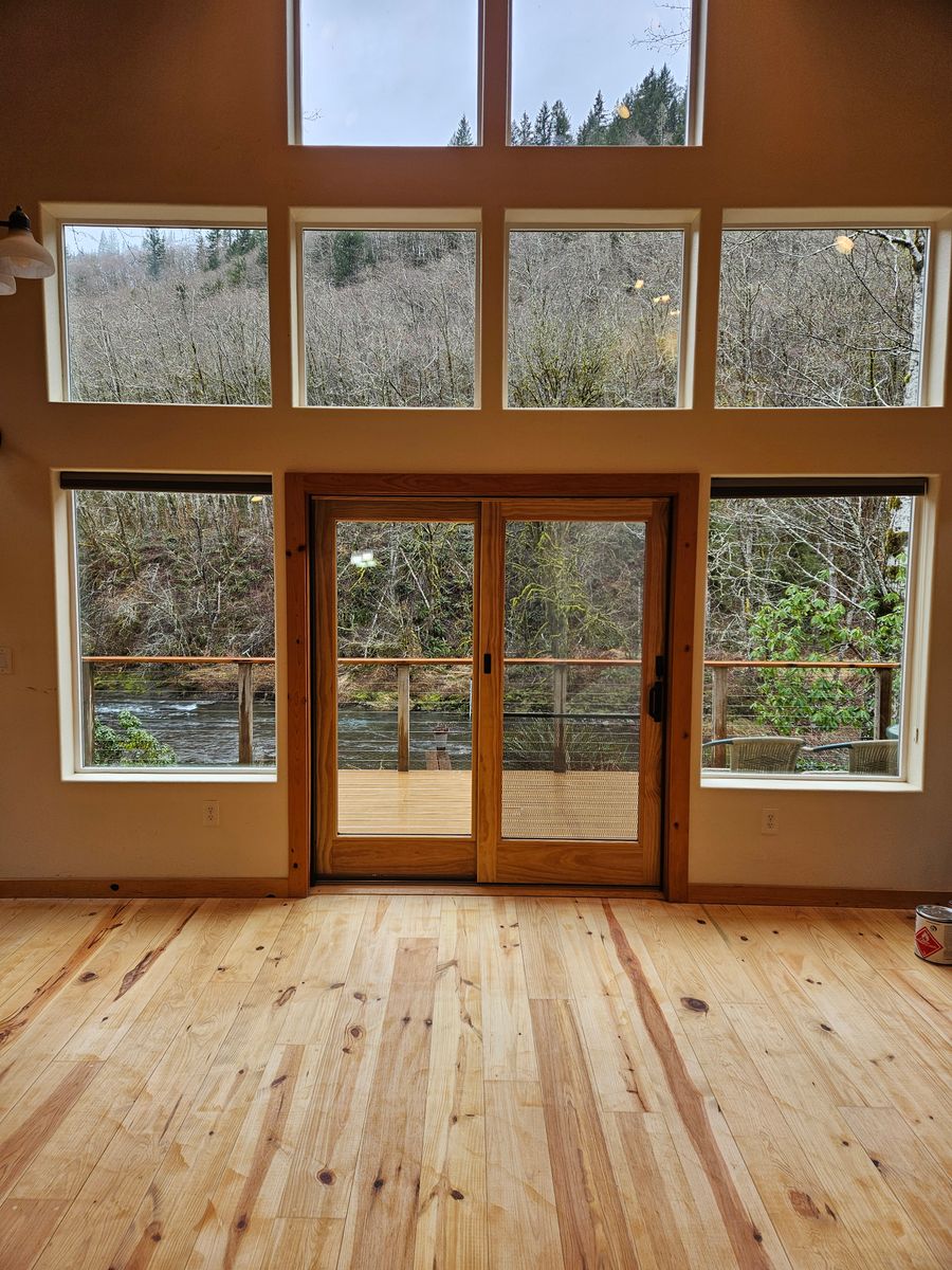 Floor Installation for Smithe Hardwood Flooring  in Sandy, OR