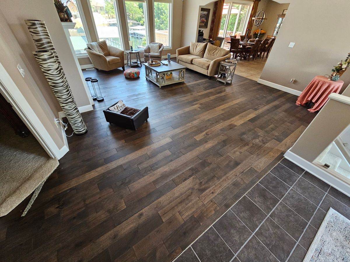 Floor Installation for Smart Flooring in Sunrise Beach, MO