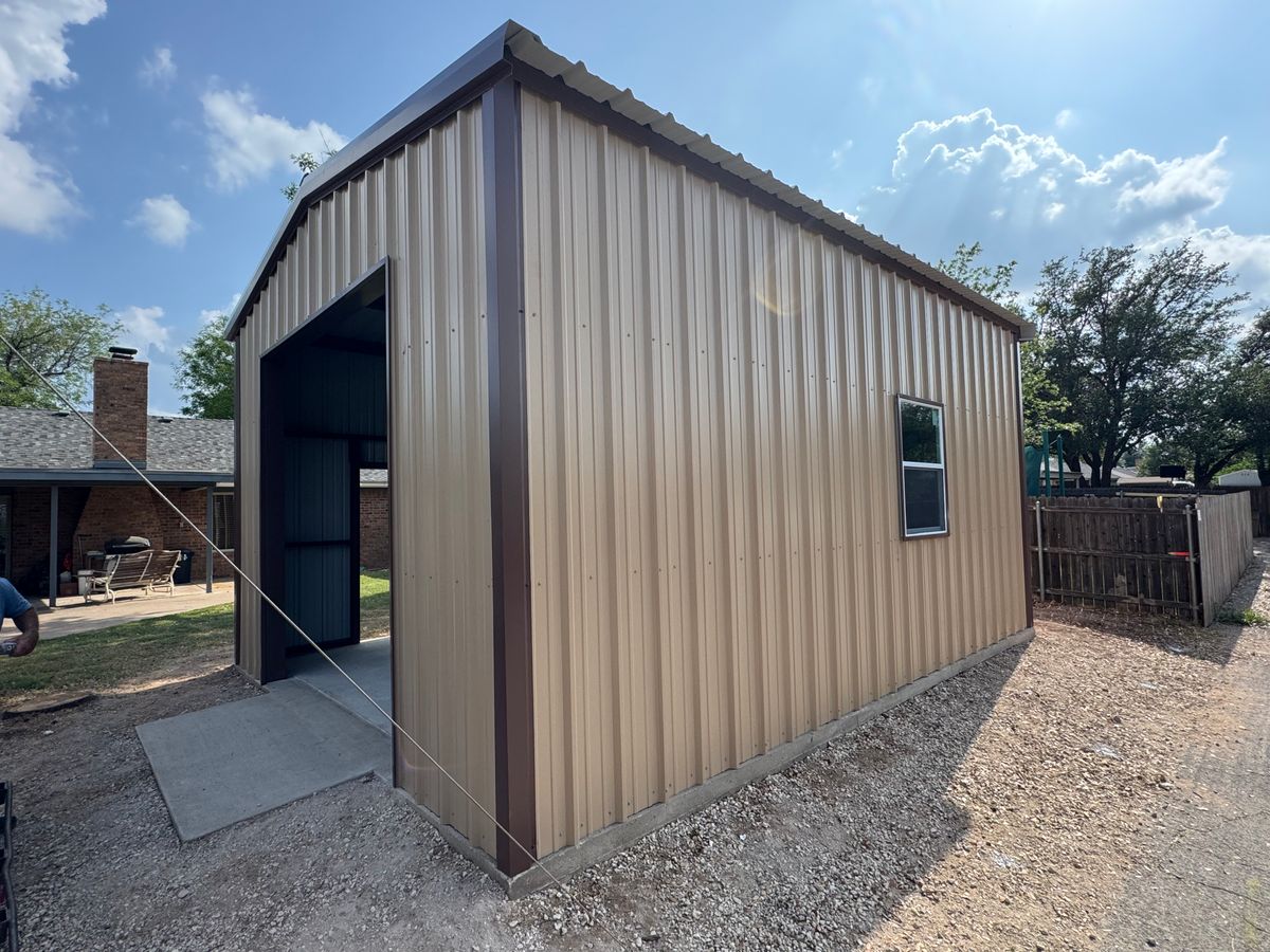 Barns for CHR Unlimited LLC in San Angelo, Texas