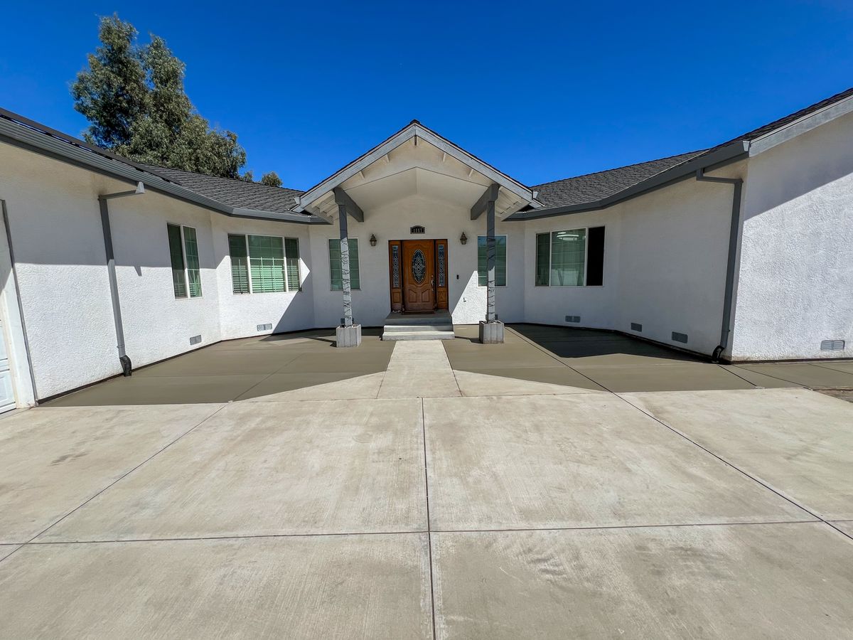 Concrete Driveways for PREMIER CONCRETE CREATIONS in Stockton, CA