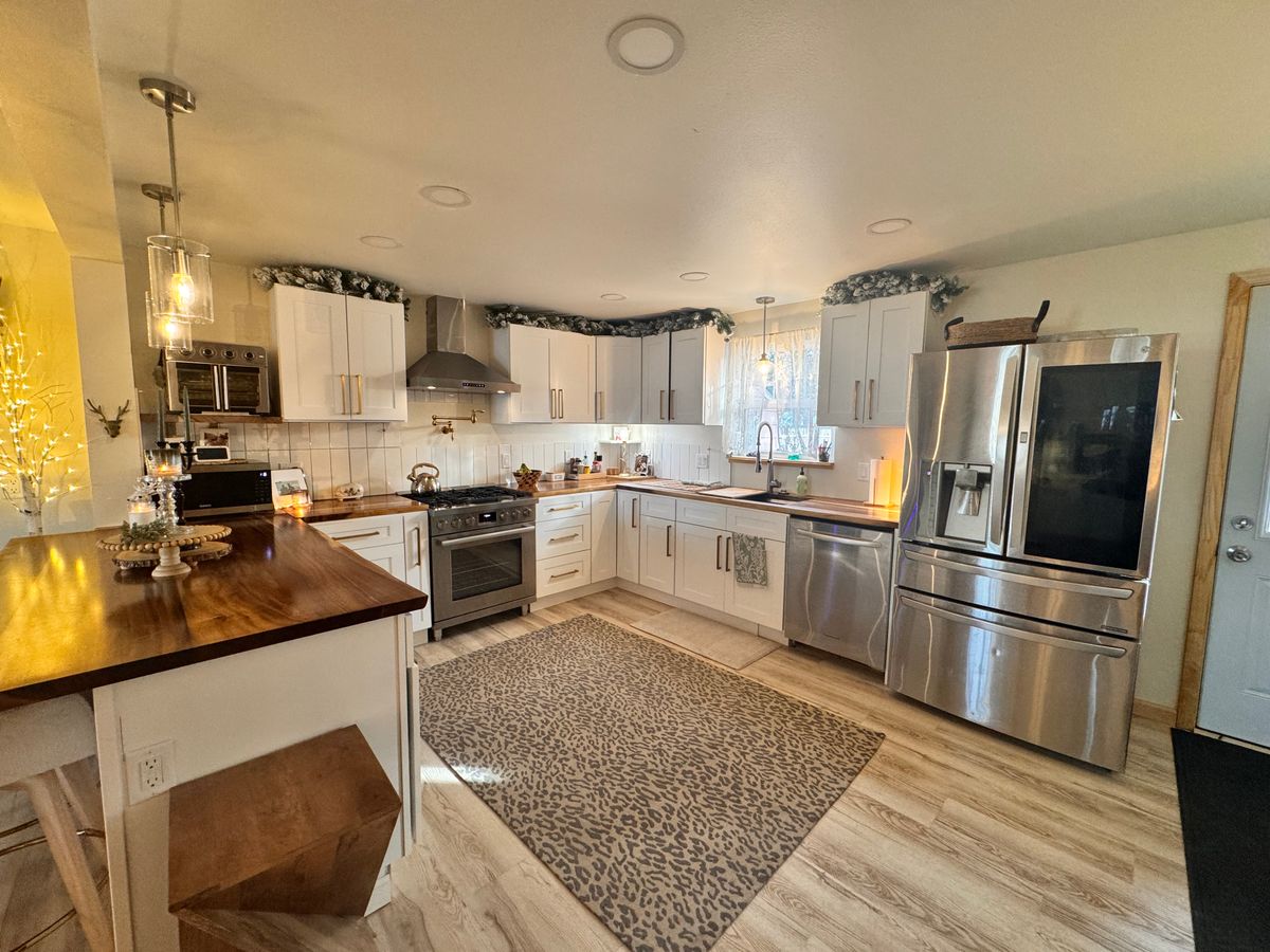 Kitchen Renovation for AKL Property Management LLC and Butler Home Renovation LLC  in Sheboygan, WI