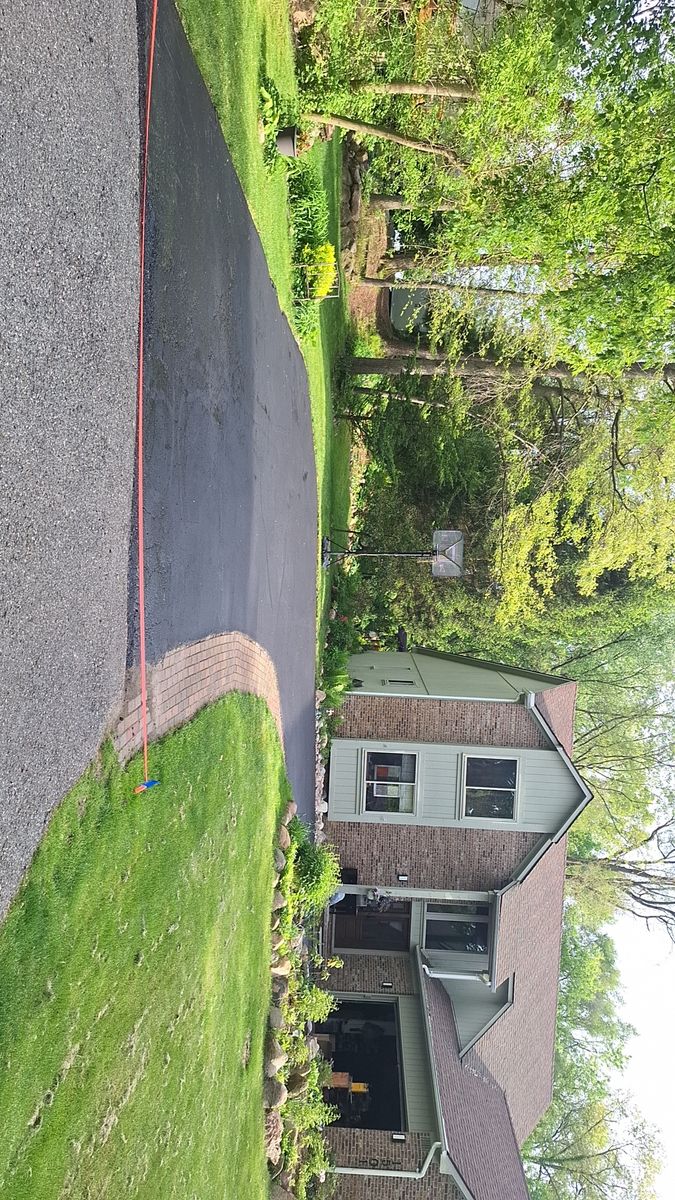 Asphalt Sealcoating/Patching/Paving for Precision Paving and Sealing LLC  in Waterford Township,  MI