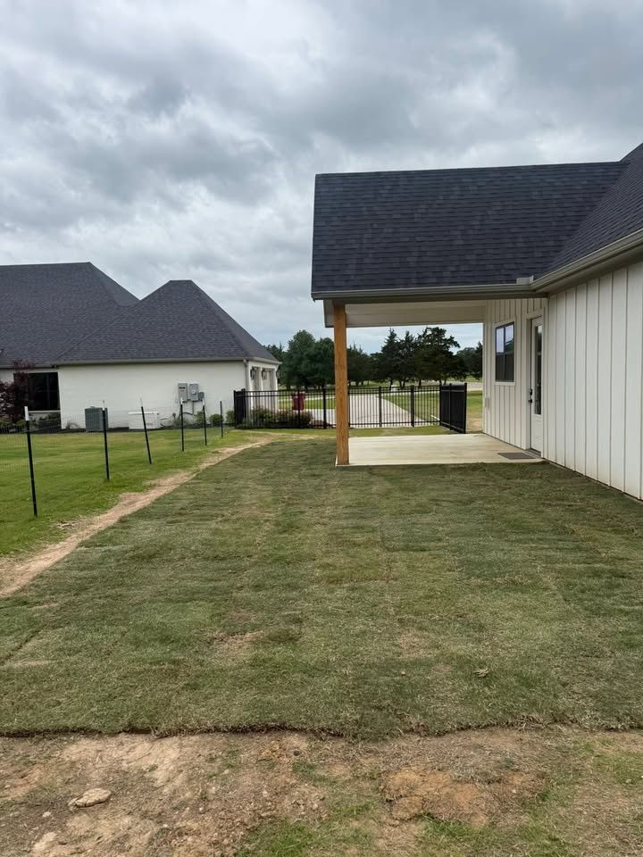 Lawn Maintenance for C3 Custom Landscaping in Paris, TX