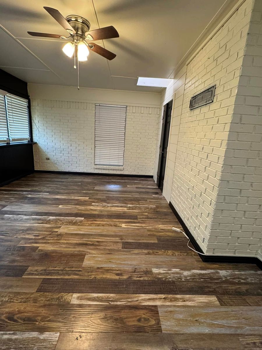 Custom Paint & Stain for J&C Painting in Mabank, TX