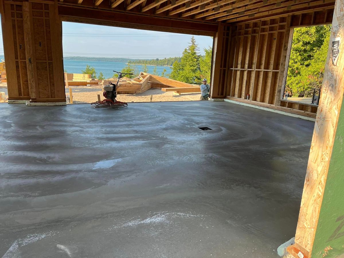 Concrete Slab Construction for JR Concrete in Cadillac, MI