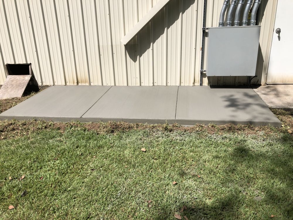 Sidewalk Installation for Texas Bay Concrete in Houston, TX