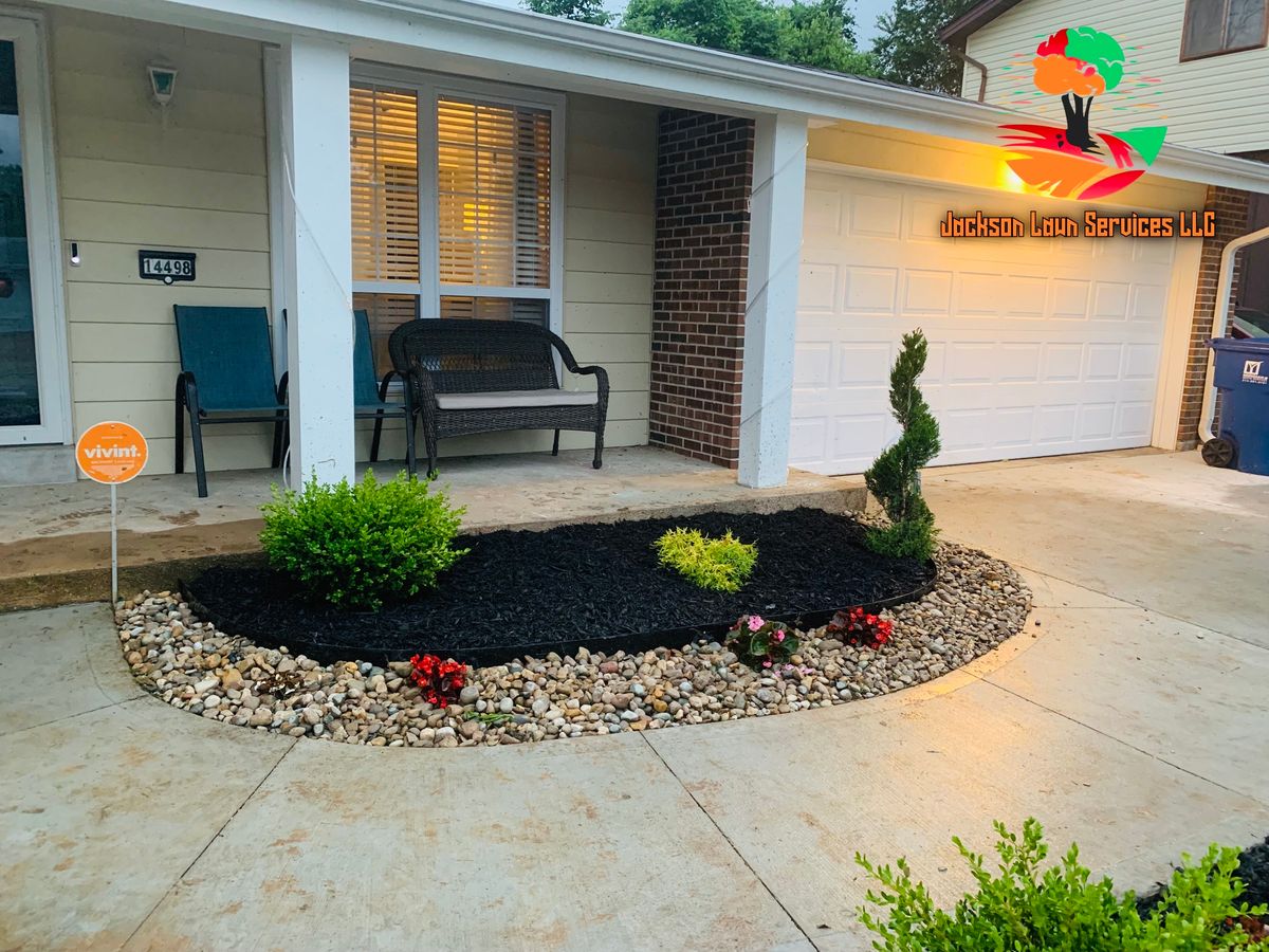 Mulch Installation for Jackson Lawn Services LLC in St Louis, MO