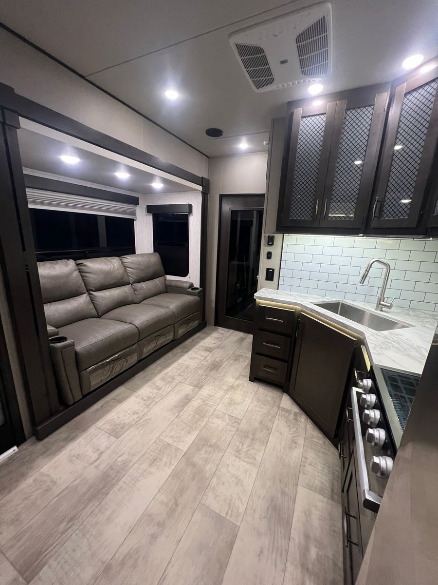 Rv Detail for Shine My Ride Auto Detailing  in Orlando, FL