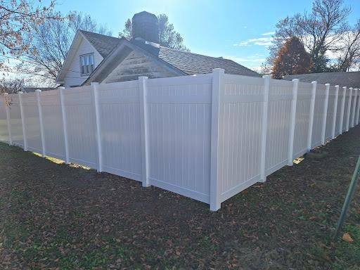 Fence Installation for Apex Fence in Henderson, KY