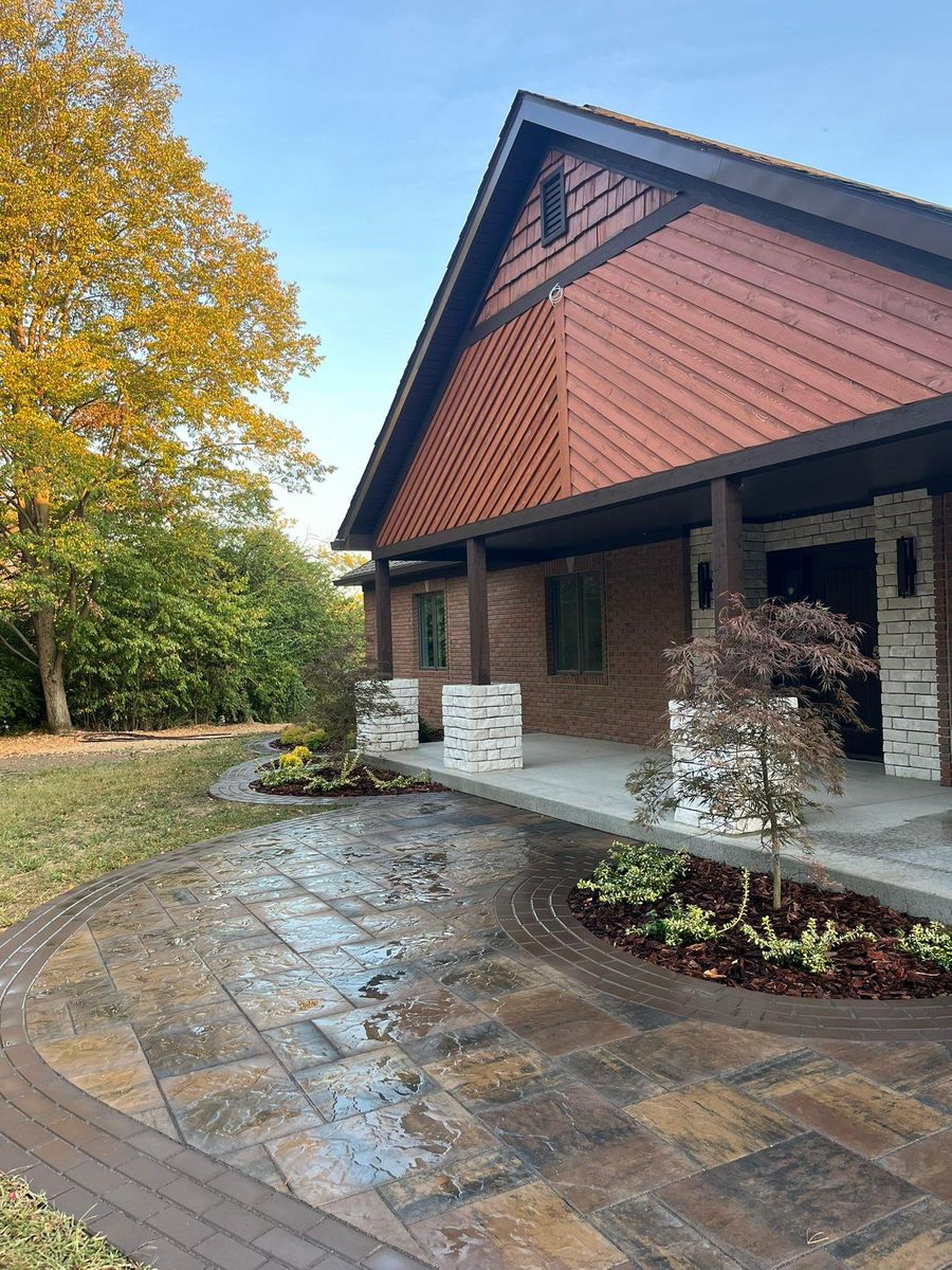 Paver Patios & Walls for Elevate Landscape & Hardscape in West Jefferson, OH