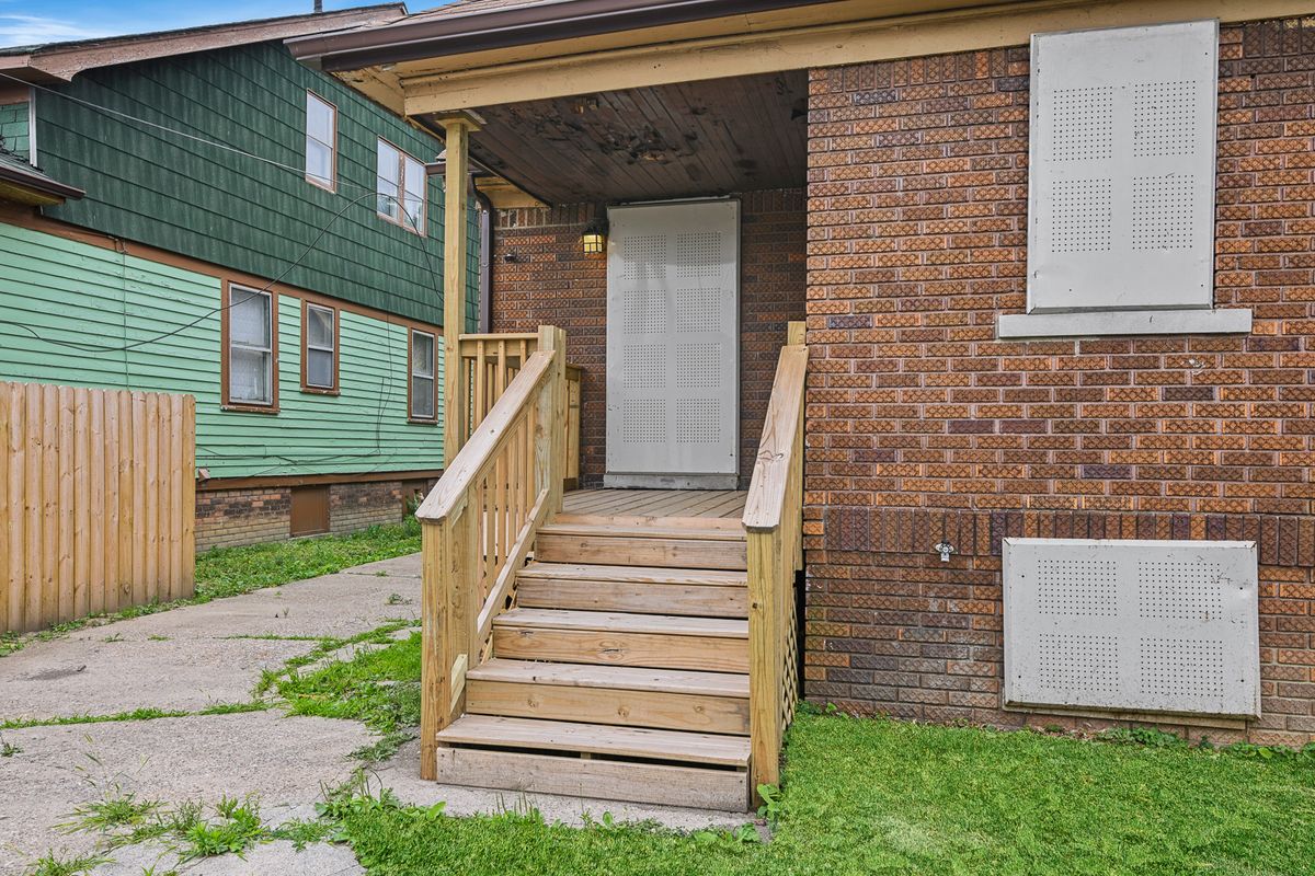 General Contractor for Denson Construction Services in Detroit, MI