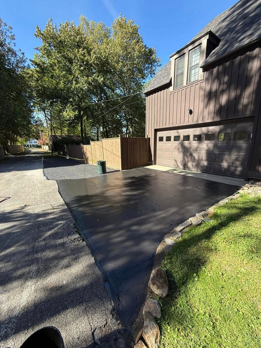 Driveway Paving for Dibbles Asphalt Maintenance in Westernville, NY