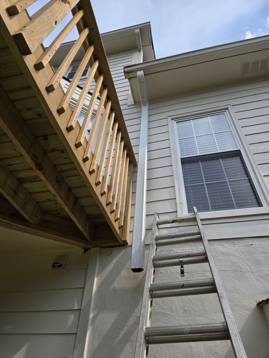 Window Cleaning for Squeaky Clean Windows Gutters & More in Hoover, AL