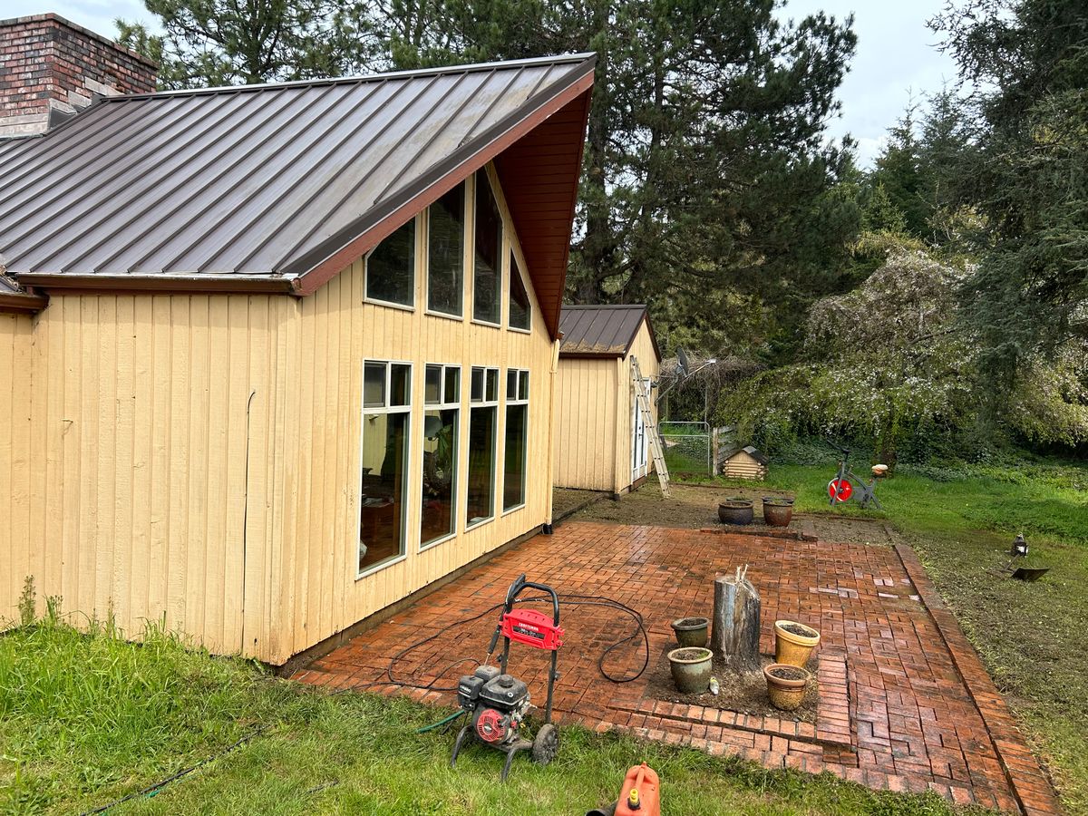 Deck & Patio Installation for Great Paint and Renovate LLC in Lebanon, OR