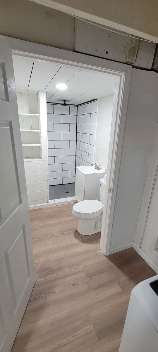 Flooring for Middle Man Construction in Fall Branch, TN