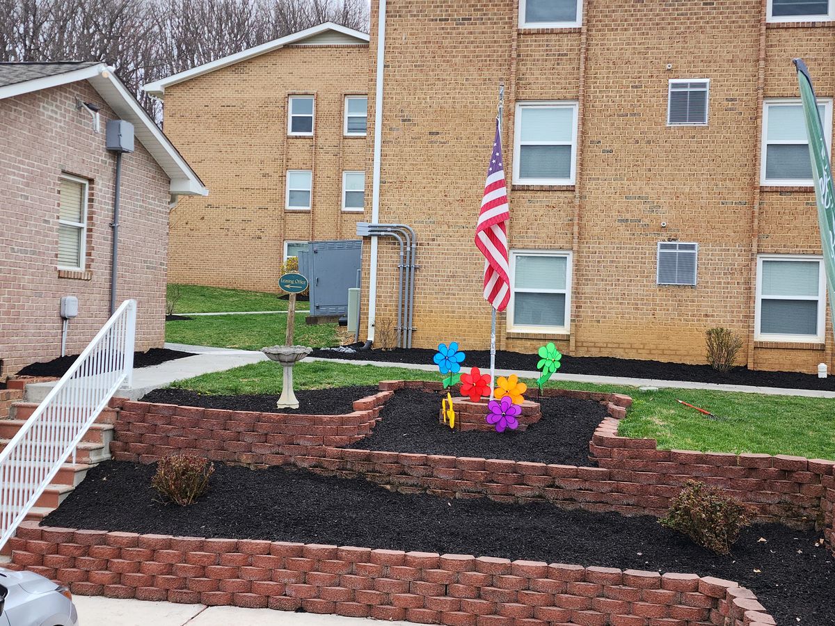 Mulch Installation for Lakeside Landscaping  in Gordonsville, VA