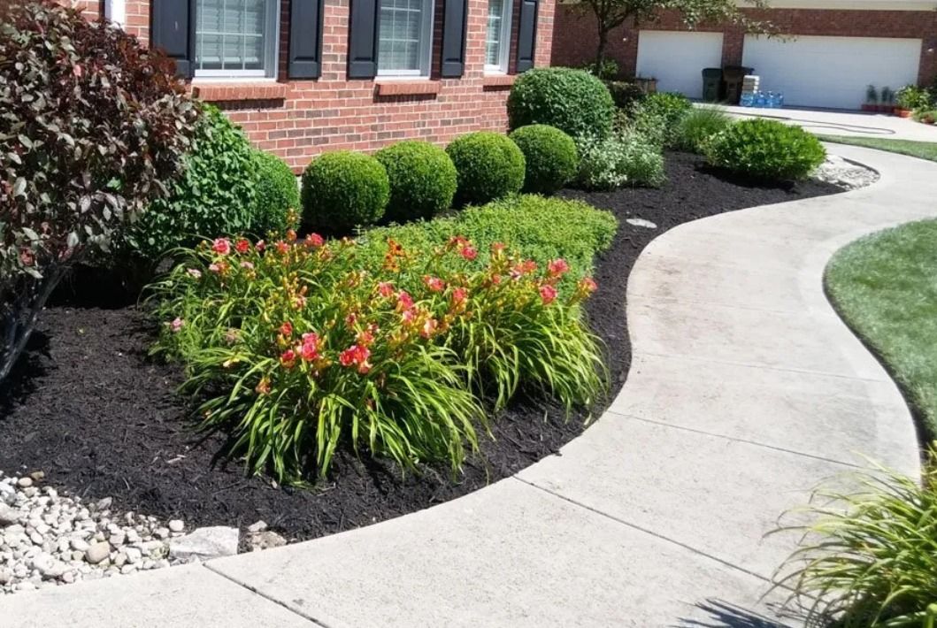 Tree And Shrub Maintenance for K&R Landscaping - Residential in Hamilton, OH