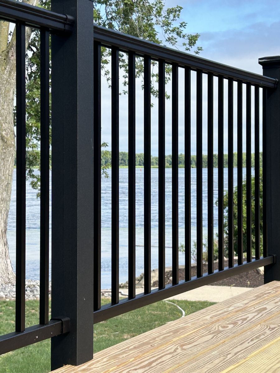 Deck & Patio Installation for Eagle Eye Contracting Inc in Bettendorf, IA