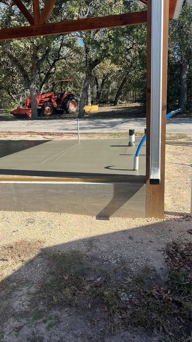 Concrete Construction for King Services in Seguin, TX